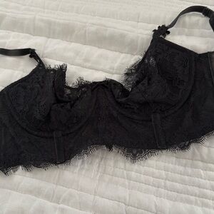Victorias Secret Dream angels longline push up bra without padding
Size: 32C